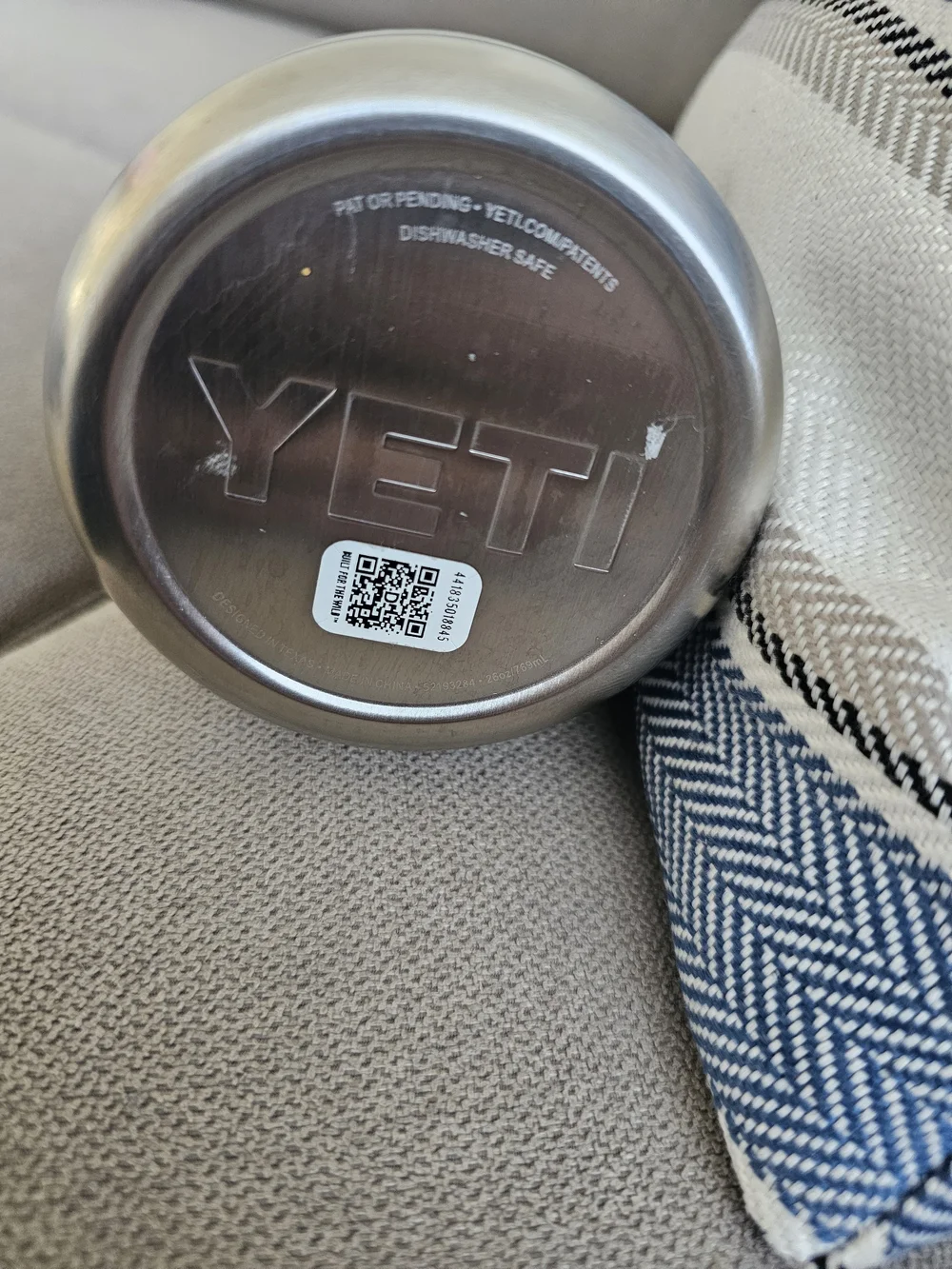 Custom YETI Rambler 26oz - Picture 3 of 9